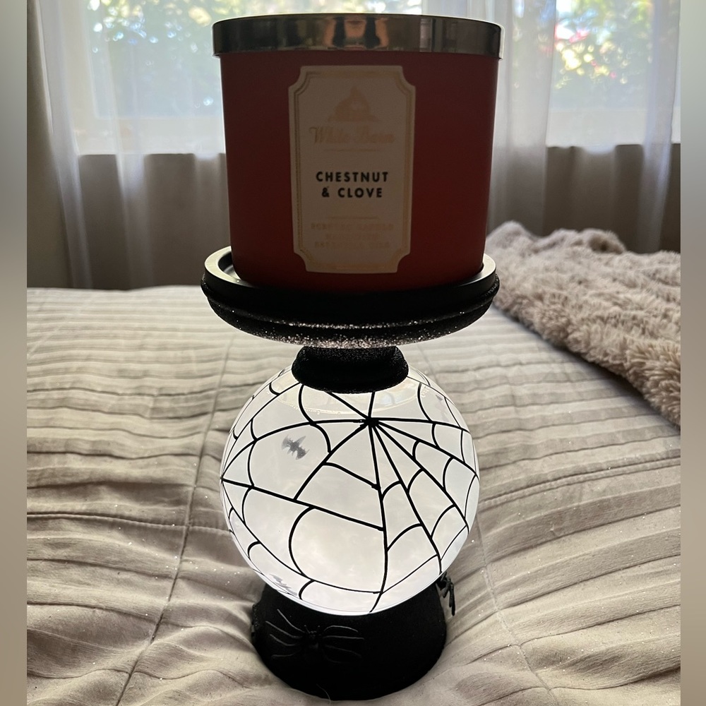 Bath & Body Works Halloween Spider Globe